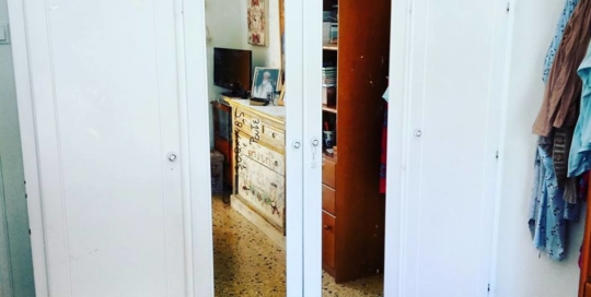 Καθρέπτης ντουλάπας