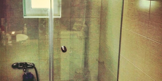 Καμπίνα μπάνιου