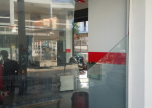 Σπασμένη Βιτρίνα